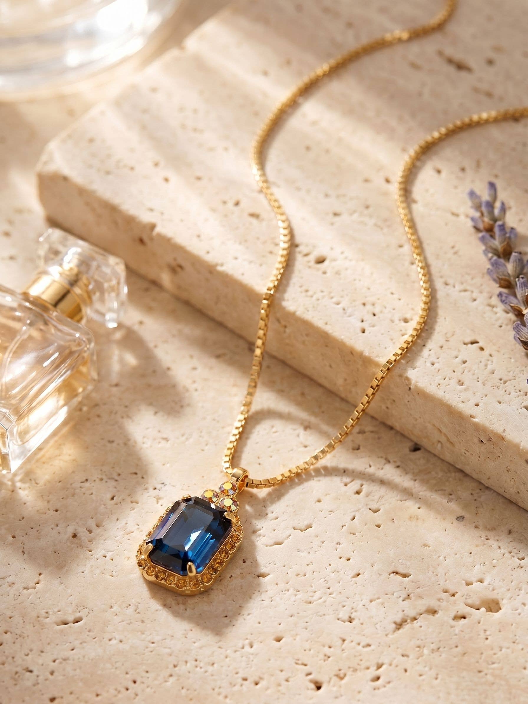 Brynn Embellished Pendant Necklace - NFZ150BGDNM: Blue