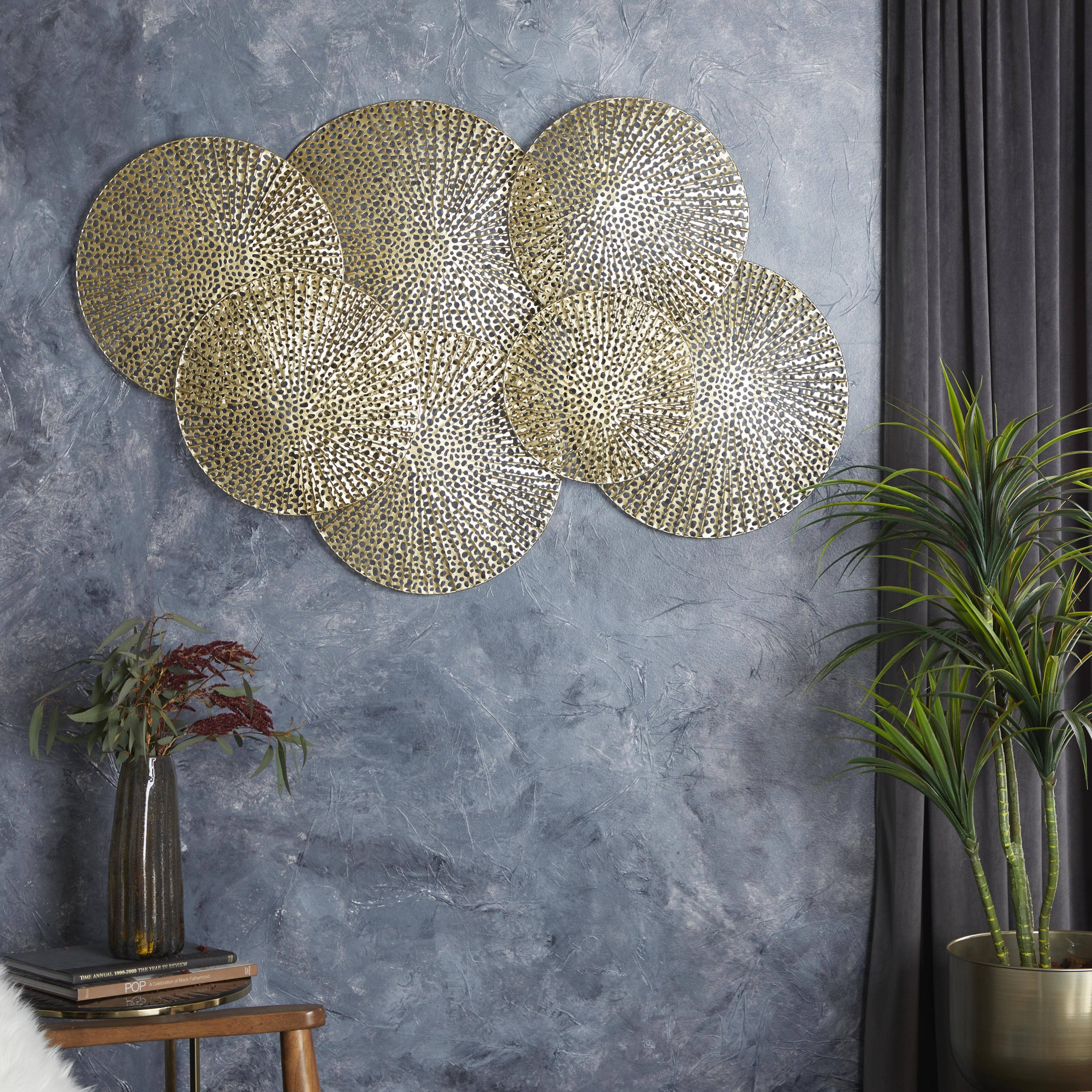 Contemporary Gold Metal Wall Decor - 893829