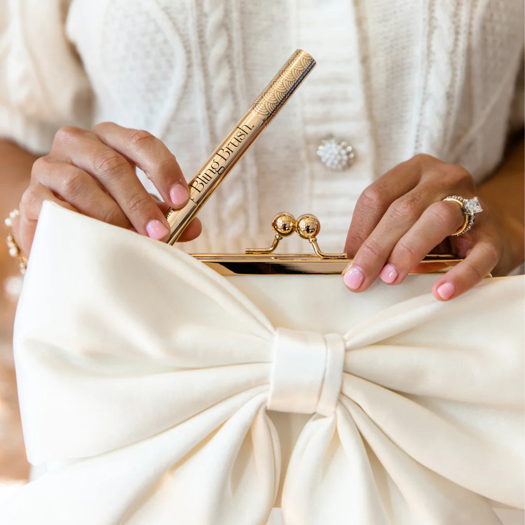 Bling Brush® Jewelry Cleaning Pen | Non-Toxic Diamond Cleaner