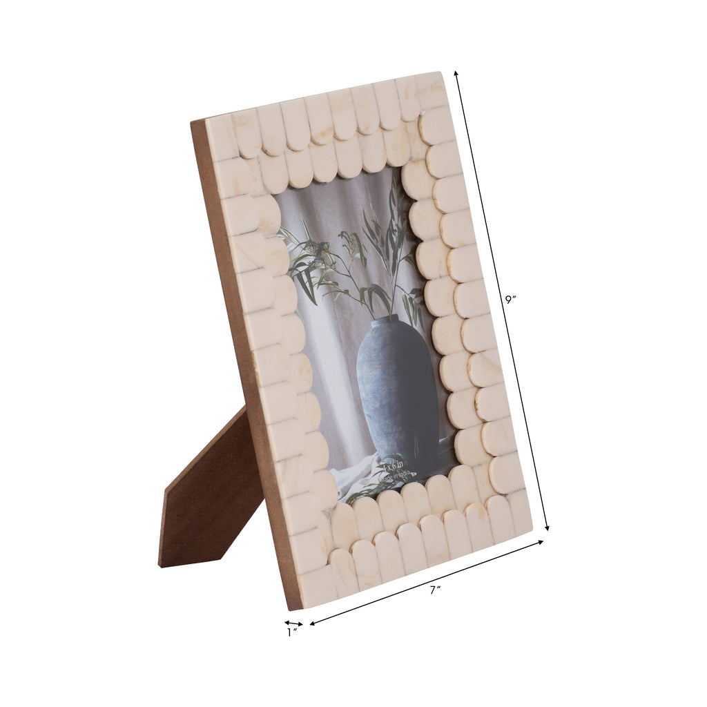 Picture Frame - Ivory Resin Scalloped Edge Decor, 4x6 in.