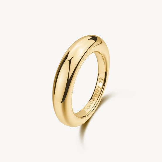 ESSENTIAL RING