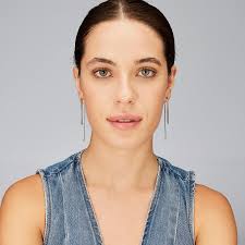 ESSENTIAL EARRINGS