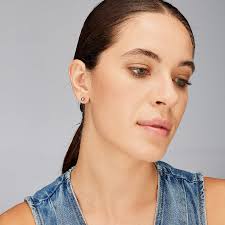 ESSENTIAL EARRINGS
