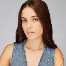 ESSENTIAL NECKLACE