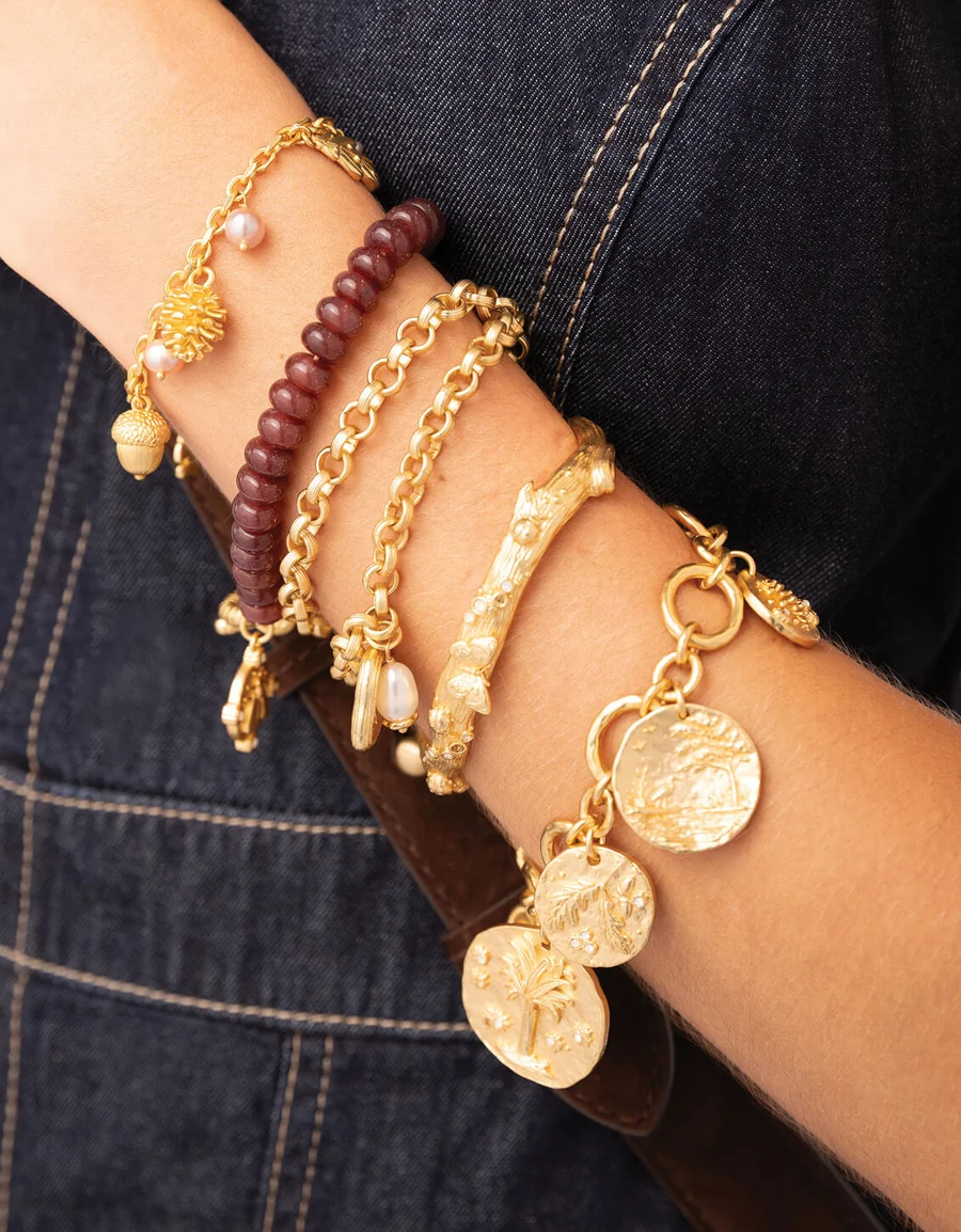Curious Bee Beaded Toggle Bracelet Bordeaux