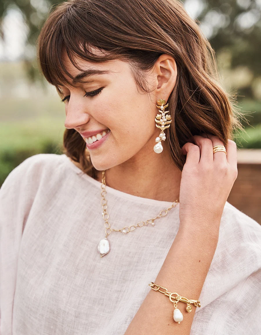 Alodie Toggle Bracelet Gold/Pearl