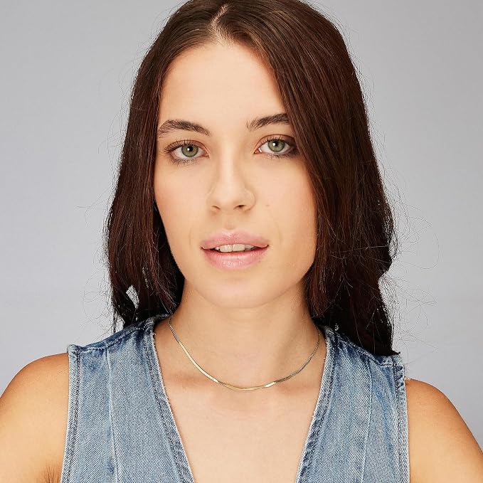 ESSENTIAL NECKLACE