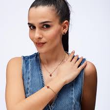ESSENTIAL NECKLACE