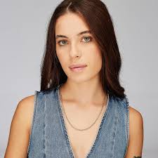 ESSENTIAL NECKLACE