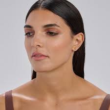 ESSENTIAL EARRINGS