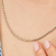 ESSENTIAL NECKLACE