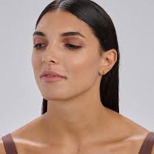 ESSENTIAL EARRINGS