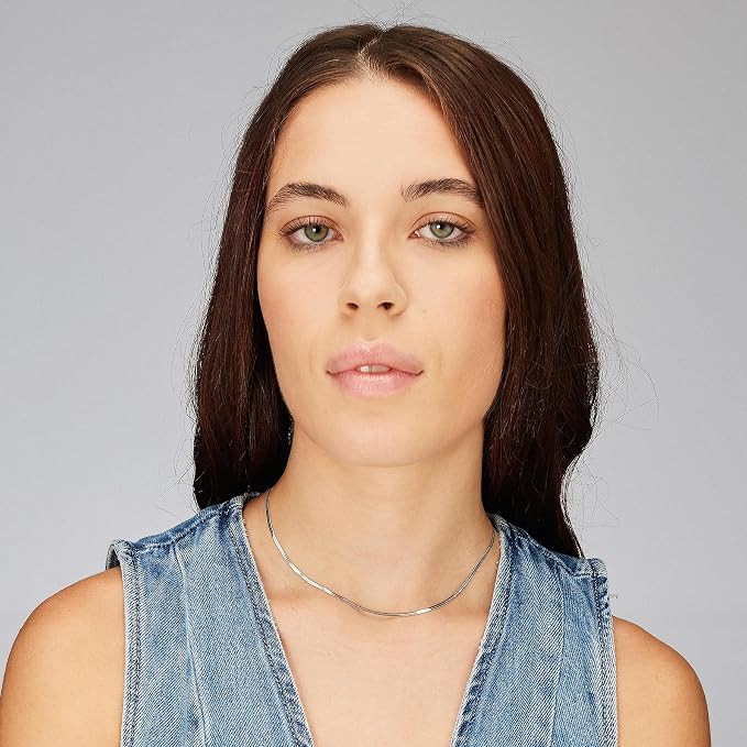 ESSENTIAL NECKLACE