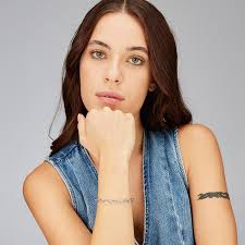 ESSENTIAL BRACELET