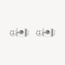 ESSENTIAL EARRINGS