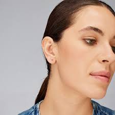 ESSENTIAL EARRINGS