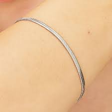 ESSENTIAL BRACELET