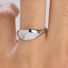 ESSENTIAL RING