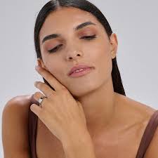 ESSENTIAL RING