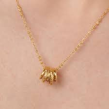 AMY NECKLACE