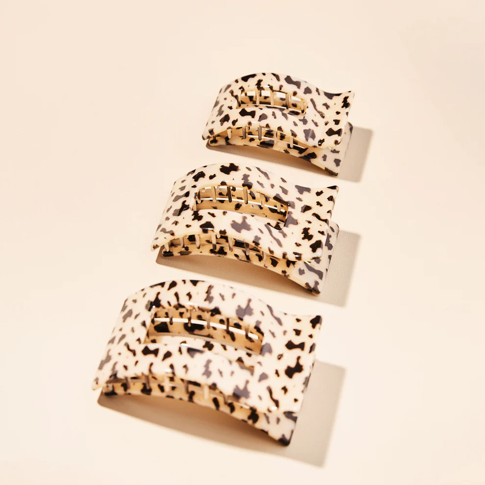 Blonde Tortoise Flat Rectangle Hair Clip