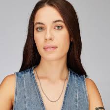 ESSENTIAL NECKLACE