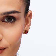 ESSENTIAL EARRINGS