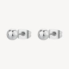 ESSENTIAL EARRINGS