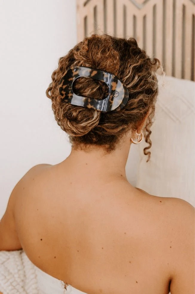 Tortoise Flat Round Hair Clip