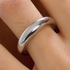 ESSENTIAL RING