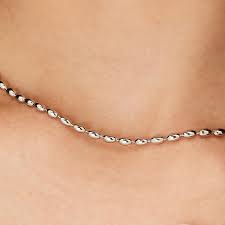 ESSENTIAL NECKLACE